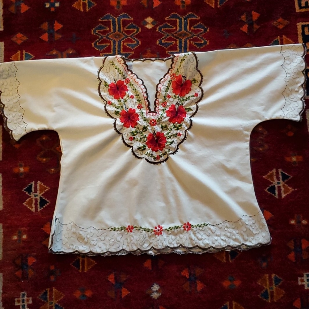Vintage embroidered cotton blouse